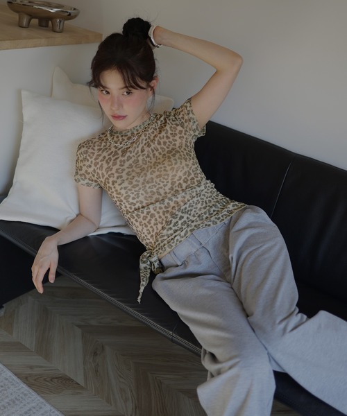 Mili affinity(ミリアフィニティー)の「ヒョウ柄シアーTEE(Tシャツ/カットソー・レディース・アイボリー/ベージュ・FREE)」の12枚目の写真