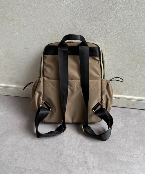 Chez toi(シェトワ)の「【大容量】【9ポケット付き】【撥水加工】ナイロンA4リュック(バックパック/リュック・レディース・ベージュ/ブラック・FREE)」の19枚目の写真