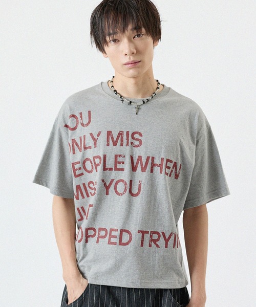 MSG(エムエスジー)の「ショート丈ロゴプリントTシャツ 半袖(Tシャツ/カットソー・メンズ・グレー/ホワイト/ブラック/ブルー・FREE)」の3枚目の写真