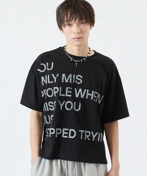 MSG(エムエスジー)の「ショート丈ロゴプリントTシャツ 半袖(Tシャツ/カットソー・メンズ・グレー/ホワイト/ブラック/ブルー・FREE)」の2枚目の写真