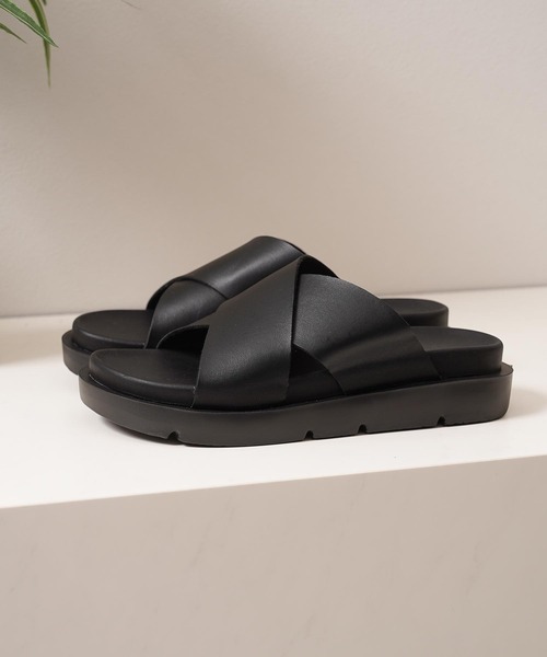 1111clothing(ワンフォークロージング)の「クロスストラップ 厚底サンダル/ Cross Strap Platform Sandals(サンダル・メンズ・ブラック・26cm/26.5cm/27cm/27.5cm/28cm)」の5枚目の写真