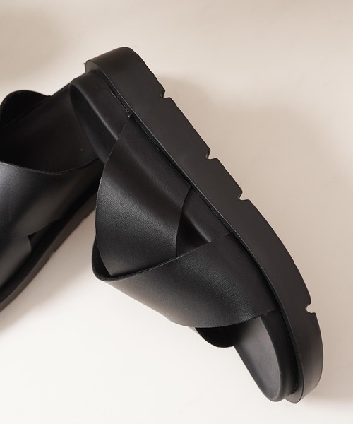 1111clothing(ワンフォークロージング)の「クロスストラップ 厚底サンダル/ Cross Strap Platform Sandals(サンダル・メンズ・ブラック・26cm/26.5cm/27cm/27.5cm/28cm)」の7枚目の写真