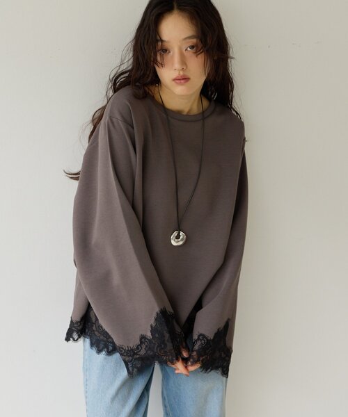 DISCOAT(ディスコート)の「【Noka】レース使いポンチプルオーバー《WEB限定》(Tシャツ/カットソー・レディース・アイボリー/チャコールグレー/グレイッシュベージュ・FREE)」の1枚目の写真