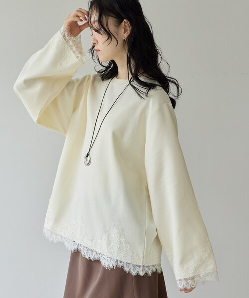 DISCOAT(ディスコート)の「【Noka】レース使いポンチプルオーバー《WEB限定》(Tシャツ/カットソー・レディース・アイボリー/チャコールグレー/グレイッシュベージュ・FREE)」の2枚目の写真
