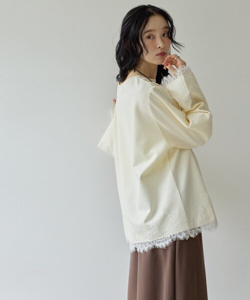 DISCOAT(ディスコート)の「【Noka】レース使いポンチプルオーバー《WEB限定》(Tシャツ/カットソー・レディース・アイボリー/チャコールグレー/グレイッシュベージュ・FREE)」の7枚目の写真