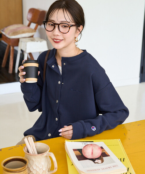 FREAK'S STORE(フリークスストア)の「限定展開 Champion × FREAK'S STORE/チャンピオン 別注 スナップ スウェット カーディガン(カーディガン/ボレロ・レディース・ライトグレー/レッド/ブラック/ネイビー/グレー・フリ-)」の8枚目の写真