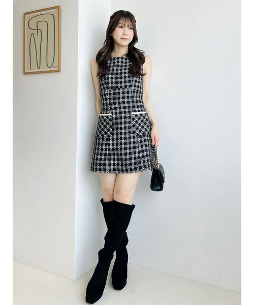 dazzlin(ダズリン)の「ノースリコンパクトミニワンピース(ワンピース・レディース・アイボリー/ブラック/グリーン・MEDIUM/SMALL)」の21枚目の写真
