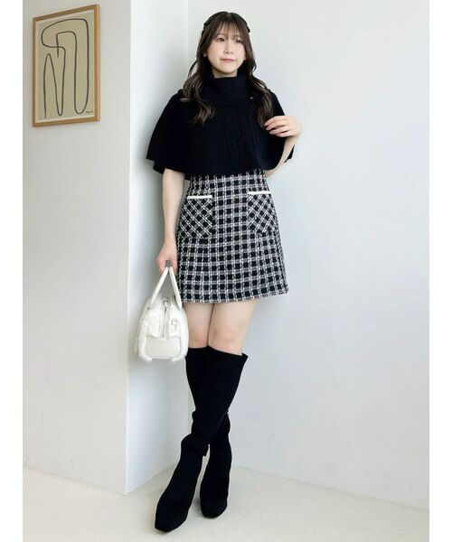 dazzlin(ダズリン)の「ノースリコンパクトミニワンピース(ワンピース・レディース・アイボリー/ブラック/グリーン・MEDIUM/SMALL)」の7枚目の写真