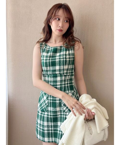 dazzlin(ダズリン)の「ノースリコンパクトミニワンピース(ワンピース・レディース・アイボリー/ブラック/グリーン・MEDIUM/SMALL)」の17枚目の写真