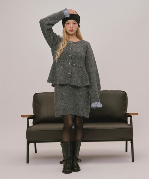 loin nuit（ロワンニュイ）の「spangle peplum knit / スパンコールペプラムニット（カーディガン/ボレロ・レディース・ライトブラウン/アイボリー/ブルー/ブラック/グレー/ピンク・FREE）」の21枚目の写真