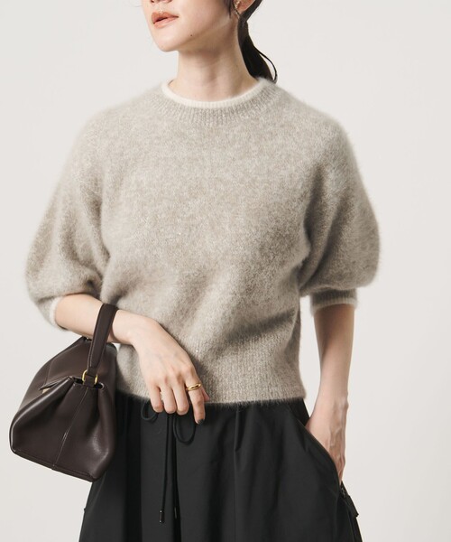 UNITED ARROWS(ユナイテッドアローズ)の「フォックスカシミヤ パフスリーブ スパンコール ニット(ニット/セーター・レディース・グレー/その他2・FREE)」の6枚目の写真