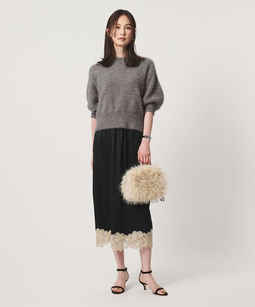 UNITED ARROWS(ユナイテッドアローズ)の「フォックスカシミヤ パフスリーブ スパンコール ニット(ニット/セーター・レディース・グレー/その他2・FREE)」の9枚目の写真