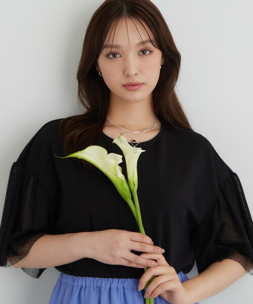 Sunauna(スーナウーナ)の「チュール袖カットソー(Tシャツ/カットソー・レディース・ブラック/ホワイト/ライトグリーン/ブラウン系その他・38/40)」の2枚目の写真