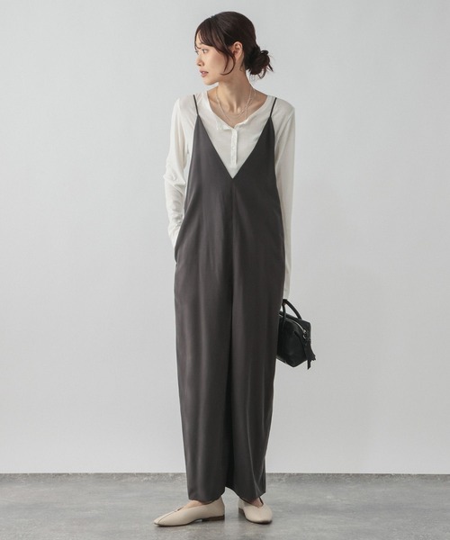 GLOBAL WORK（グローバルワーク）の「サラサラヘンリーネック長袖プルオーバー/1017895（Tシャツ/カットソー・レディース・ブラック/ワインレッド/ブルー系その他4/ライトグレー/ホワイト/ピンク系その他4・MEDIUM/LARGE）」の20枚目の写真