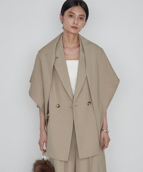 LOUNGEDRESS(ラウンジドレス)の「《セットアップ可》スカーフ付き3WAYテーラードジャケット 秋服(テーラードジャケット・レディース・ベージュ・FREE)」の1枚目の写真