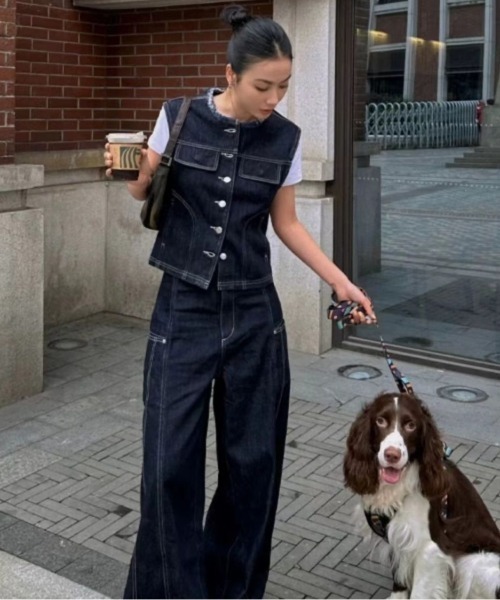 Teem Store（チームストア）の「ノーカラーデニムベスト×ルーズワイドパンツ セットアップ（セットアップ・レディース・ブルー・M）」の5枚目の写真