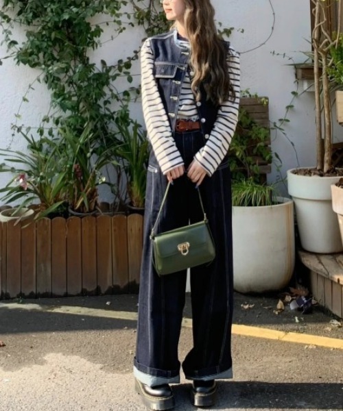 Teem Store（チームストア）の「ノーカラーデニムベスト×ルーズワイドパンツ セットアップ（セットアップ・レディース・ブルー・M）」の19枚目の写真