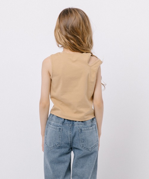 URBAN CHERRY(アーバンチェリー)の「カットショルダータンクトップ(タンクトップ・キッズ・ブラック/ホワイト/ベージュ・110cm/120cm/130cm/140cm/150cm)」の21枚目の写真