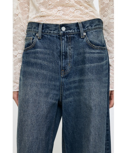 MOUSSY(マウジー)の「【26年AW新作】【再入荷】HORSESHOE BAGGY(デニムパンツ・レディース・ダークブルー/ワンウォッシュ・2/1/0)」の7枚目の写真