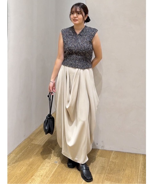 STYLEMIXER(スタイルミキサー)の「ドレープタックスカート(スカート・レディース・ブラック/ベージュ・MEDIUM/SMALL)」の3枚目の写真