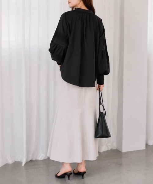 Muffiny(マフィニー)の「シャーリングボリュームスリーブブラウス【Indian Cotton】(シャツ/ブラウス・レディース・ブラック/サックスブルー/ピンク/オフホワイト・MEDIUM)」の10枚目の写真
