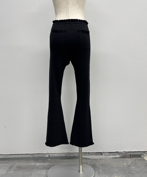 PROVOKE (プロヴォーク)の「FRILL HEM CROPPED KNIT PANTS(その他パンツ・レディース・ブラック/アイボリー・FREE)」の9枚目の写真