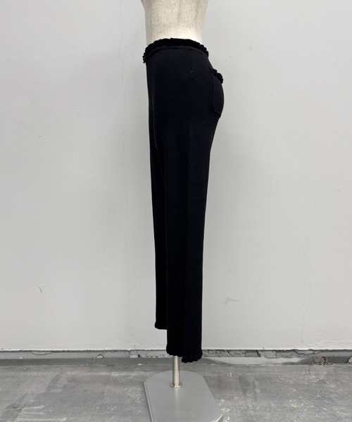 PROVOKE (プロヴォーク)の「FRILL HEM CROPPED KNIT PANTS(その他パンツ・レディース・ブラック/アイボリー・FREE)」の10枚目の写真