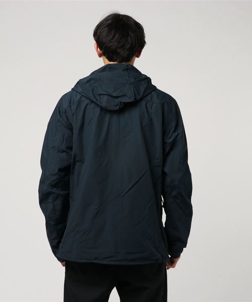 FJALL RAVEN （フェールラーベン）の「High Coast Wind Jacket