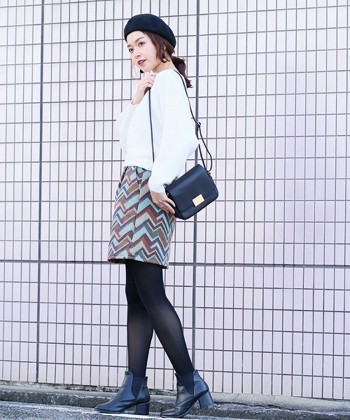 reca（レカ）の「3タイプ総柄ゴブラン台形スカート（スカート・レディース・ホワイト系その他/ブルー系その他/オレンジ系その他・M）」の4枚目の写真