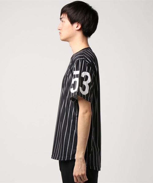 BLACK　EVOLUTION（ブラックエボリューション）の「ビッグシルエットベースボールTシャツ　オーバーサイズ（Tシャツ/カットソー・メンズ・ホワイト/ブラック・MEDIUM/LARGE/X-LARGE）」の4枚目の写真