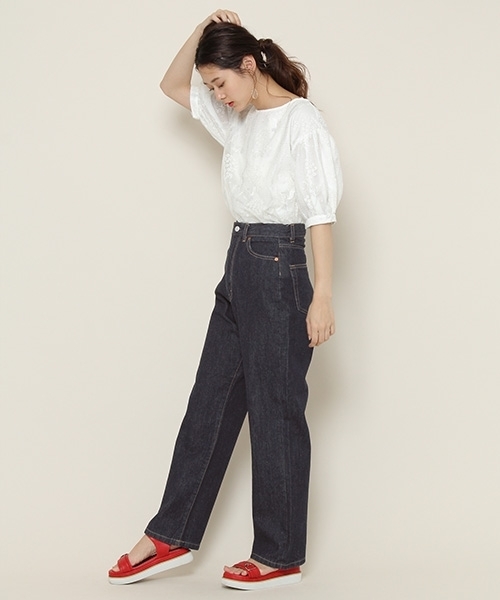 PAGEBOY（ページボーイ）の「刺繍ボリュームスリーブブラウス（シャツ/ブラウス・レディース・ブラック/グレー/オフホワイト・FREE）」の4枚目の写真
