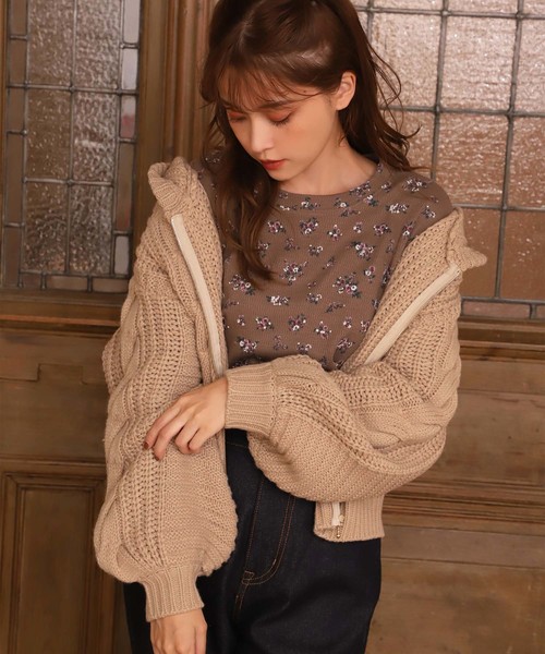 one after another NICE CLAUP（ワンアフターアナザーナイスクラップ）の「ケーブルニットパーカー（カーディガン/ボレロ・レディース・オフホワイト/モカ/ベージュ・FREE）」の4枚目の写真