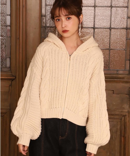 one after another NICE CLAUP（ワンアフターアナザーナイスクラップ）の「ケーブルニットパーカー（カーディガン/ボレロ・レディース・オフホワイト/モカ/ベージュ・FREE）」の9枚目の写真