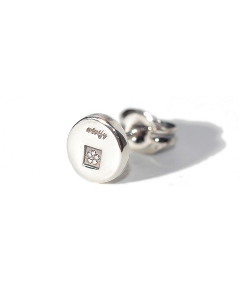 VIVIFY（ビビファイ）の「ピアス/ロゴ/スタンプ/サークル/7variation（ピアス（片耳用）・メンズ・シルバー/シルバー系その他2/シルバー系その他3/シルバー系その他4/シルバー系その他5/シルバー系その他6/シルバー系その他7・FREE）」の2枚目の写真