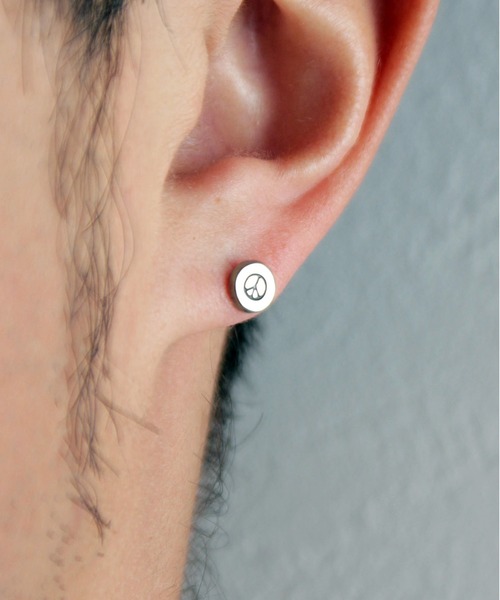 VIVIFY（ビビファイ）の「ピアス/ロゴ/スタンプ/サークル/7variation（ピアス（片耳用）・メンズ・シルバー/シルバー系その他2/シルバー系その他3/シルバー系その他4/シルバー系その他5/シルバー系その他6/シルバー系その他7・FREE）」の7枚目の写真
