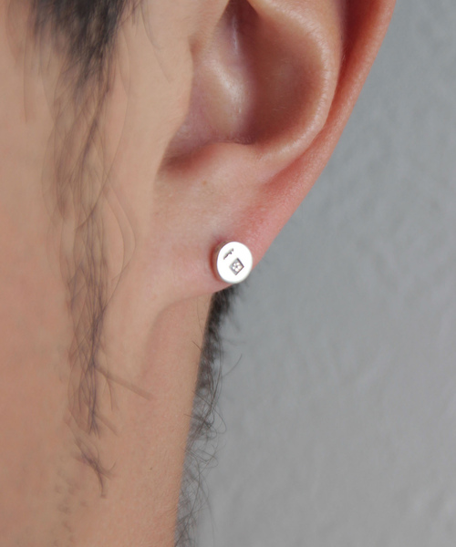 VIVIFY（ビビファイ）の「ピアス/ロゴ/スタンプ/サークル/7variation（ピアス（片耳用）・メンズ・シルバー/シルバー系その他2/シルバー系その他3/シルバー系その他4/シルバー系その他5/シルバー系その他6/シルバー系その他7・FREE）」の13枚目の写真