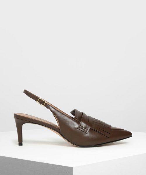 CHARLES & KEITH(チャールズ & キース)の「フリルデティール スリングバックヒール / Frill Detail Slingback Heels(サンダル・レディース・ブラック/ダークブラウン/オレンジ・22.5cm/23cm/23.5cm/24.5cm/25cm)」の1枚目の写真
