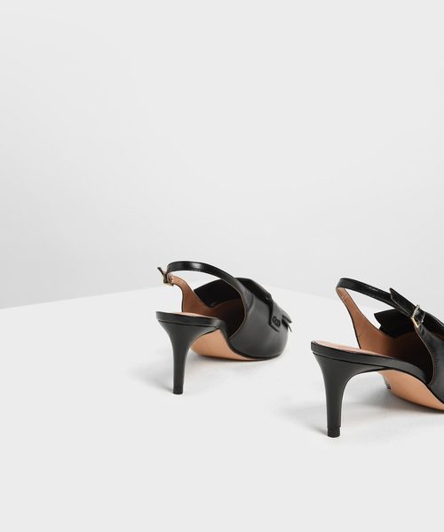 CHARLES & KEITH(チャールズ & キース)の「フリルデティール スリングバックヒール / Frill Detail Slingback Heels(サンダル・レディース・ブラック/ダークブラウン/オレンジ・22.5cm/23cm/23.5cm/24.5cm/25cm)」の13枚目の写真