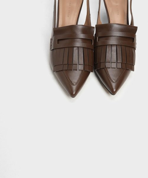 CHARLES & KEITH(チャールズ & キース)の「フリルデティール スリングバックヒール / Frill Detail Slingback Heels(サンダル・レディース・ブラック/ダークブラウン/オレンジ・22.5cm/23cm/23.5cm/24.5cm/25cm)」の18枚目の写真