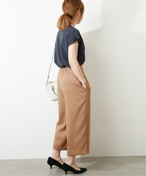 La TOTALITE（ラトータリテ）の「配色フレアスリーブシャツ【手洗い可能】◆（シャツ/ブラウス・レディース・グレー/アイボリー/ブラック系その他・FREE）」の12枚目の写真