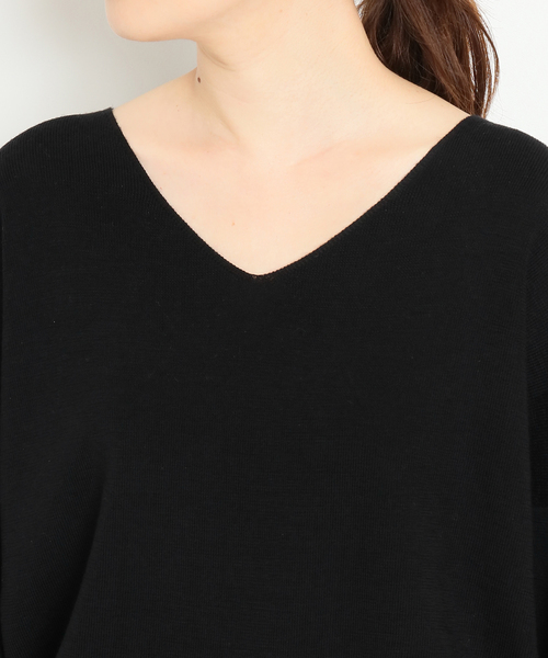 SLOBE IENA（スローブイエナ）の「ニュアンスVネックプルオーバー（ニット/セーター・レディース・グレー/ネイビー/ブラック/ブルー・マルチサイズ）」の12枚目の写真