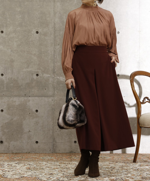 Tiara（ティアラ）の「ハイネックギャザーブラウス（シャツ/ブラウス・レディース・アイボリー/チャコールグレー/ブラウン系その他/ネイビー・FREE）」の7枚目の写真