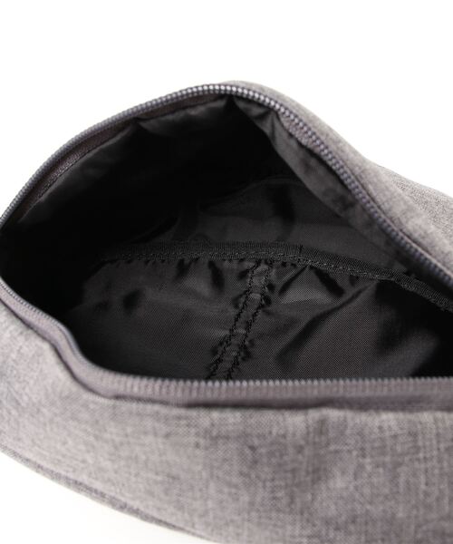 afecta（アフェクタ）の「《afecta》MF-33 LIGHT SHOULDER BAG（ボディバッグ/ウエストポーチ・レディース・グレー・FREE）」の4枚目の写真