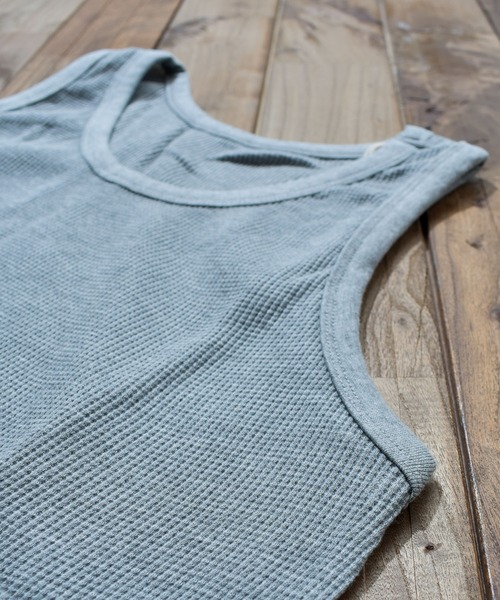 INNOCENT（イノセント）の「waffle tanktop - ワッフルタンクトップ（タンクトップ・レディース・ネイビー/キャメル/ブルーグリーン/スモークピンク/グレー/チャコールグレー・LARGE/MEDIUM/X-LARGE）」の13枚目の写真