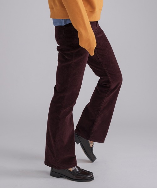 Levi's(リーバイス)の「RIBCAGE BOOT MALBEC SMOOTH コーデュロイ(その他パンツ・レディース・レッド・26inch/27inch/30inch/24inch/29inch/28inch/25inch/23inch)」の14枚目の写真