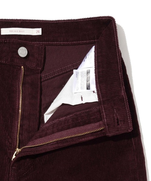 Levi's(リーバイス)の「RIBCAGE BOOT MALBEC SMOOTH コーデュロイ(その他パンツ・レディース・レッド・26inch/27inch/30inch/24inch/29inch/28inch/25inch/23inch)」の7枚目の写真