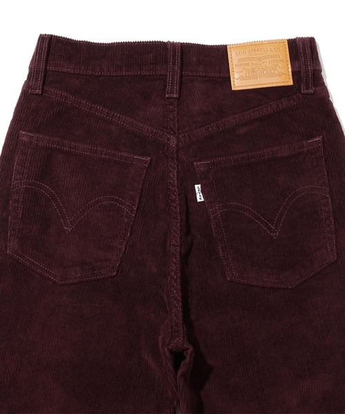 Levi's(リーバイス)の「RIBCAGE BOOT MALBEC SMOOTH コーデュロイ(その他パンツ・レディース・レッド・26inch/27inch/30inch/24inch/29inch/28inch/25inch/23inch)」の6枚目の写真