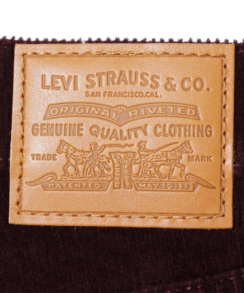 Levi's(リーバイス)の「RIBCAGE BOOT MALBEC SMOOTH コーデュロイ(その他パンツ・レディース・レッド・26inch/27inch/30inch/24inch/29inch/28inch/25inch/23inch)」の3枚目の写真