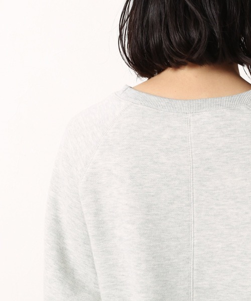 LAKOLE(ラコレ)の「ステッチワークブラッシュプルオーバー / LAKOLE(スウェット・レディース・ライトグレー/パープル/スモーク/ライトベージュ・SMALL/MEDIUM)」の20枚目の写真
