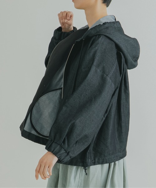 Kelen(ケレン)の「「KELEN / ケレン」ラインオンスデニムマウンテンパーカ"Bella Denim"(マウンテンパーカー・レディース・ワンウォッシュ/ブラック・M/S)」の9枚目の写真